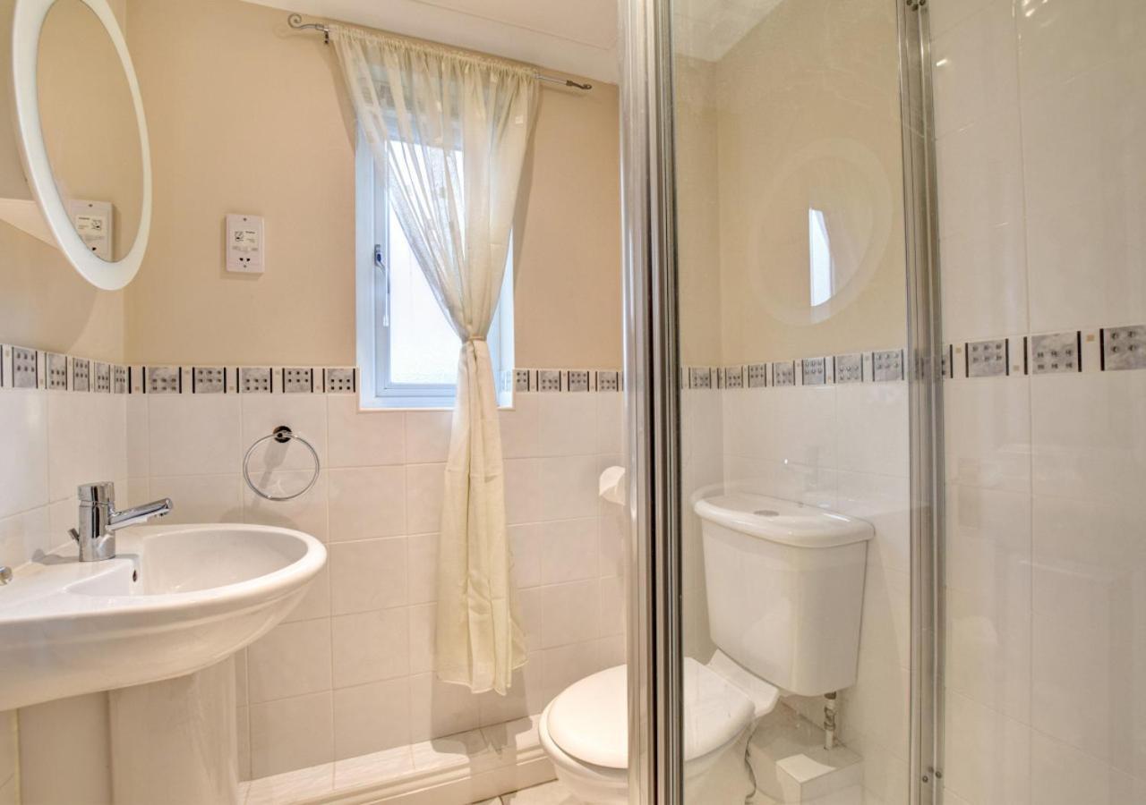 Bowleaze Beach Apartment Weymouth Esterno foto