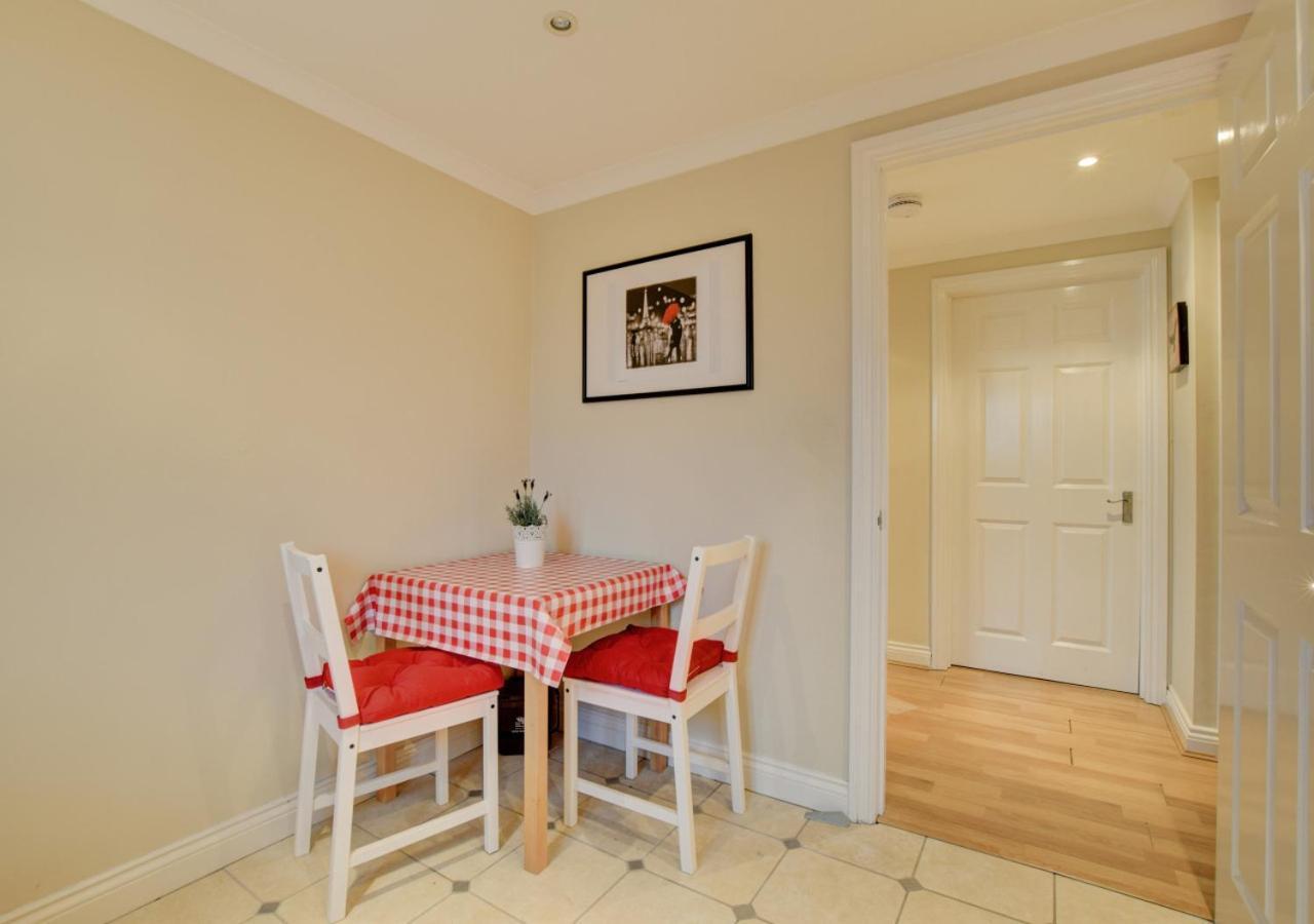 Bowleaze Beach Apartment Weymouth Esterno foto