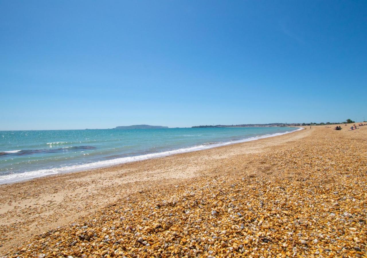 Bowleaze Beach Apartment Weymouth Esterno foto